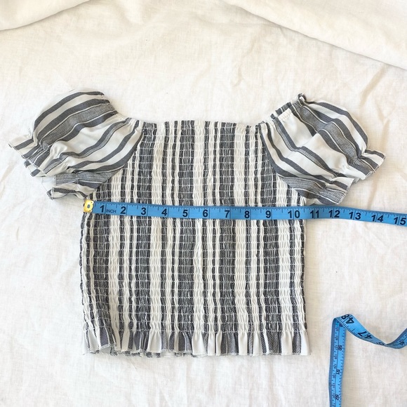 Japna Ruched Top - Picture 2 of 6